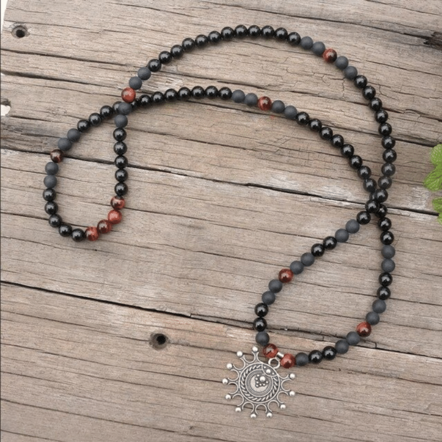 Bracelet en Onyx Noir et Oeil de Taureau