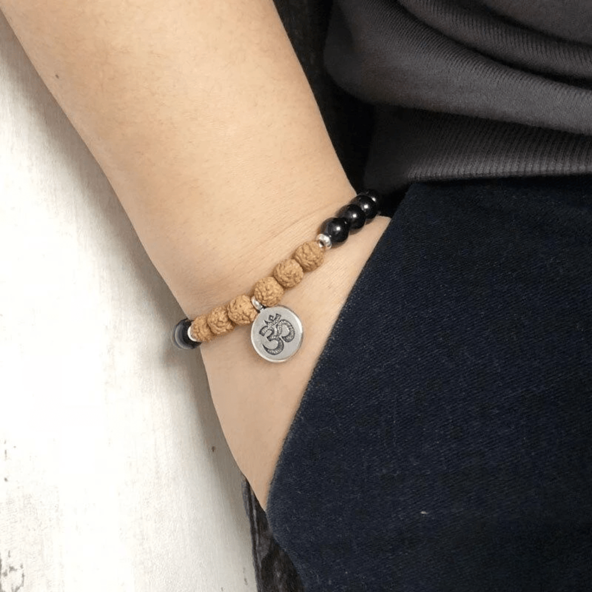 Bracelet en Rudraksha et Onyx Noir