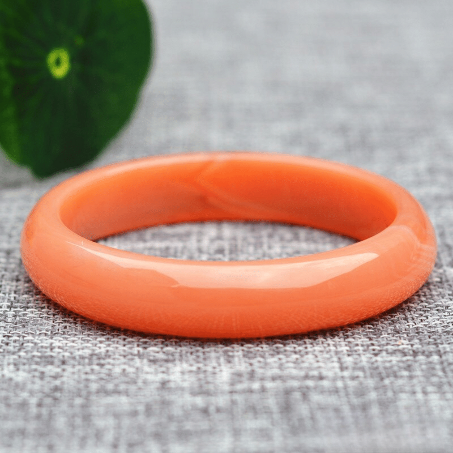 Bracelet Jonc en Jade Orange