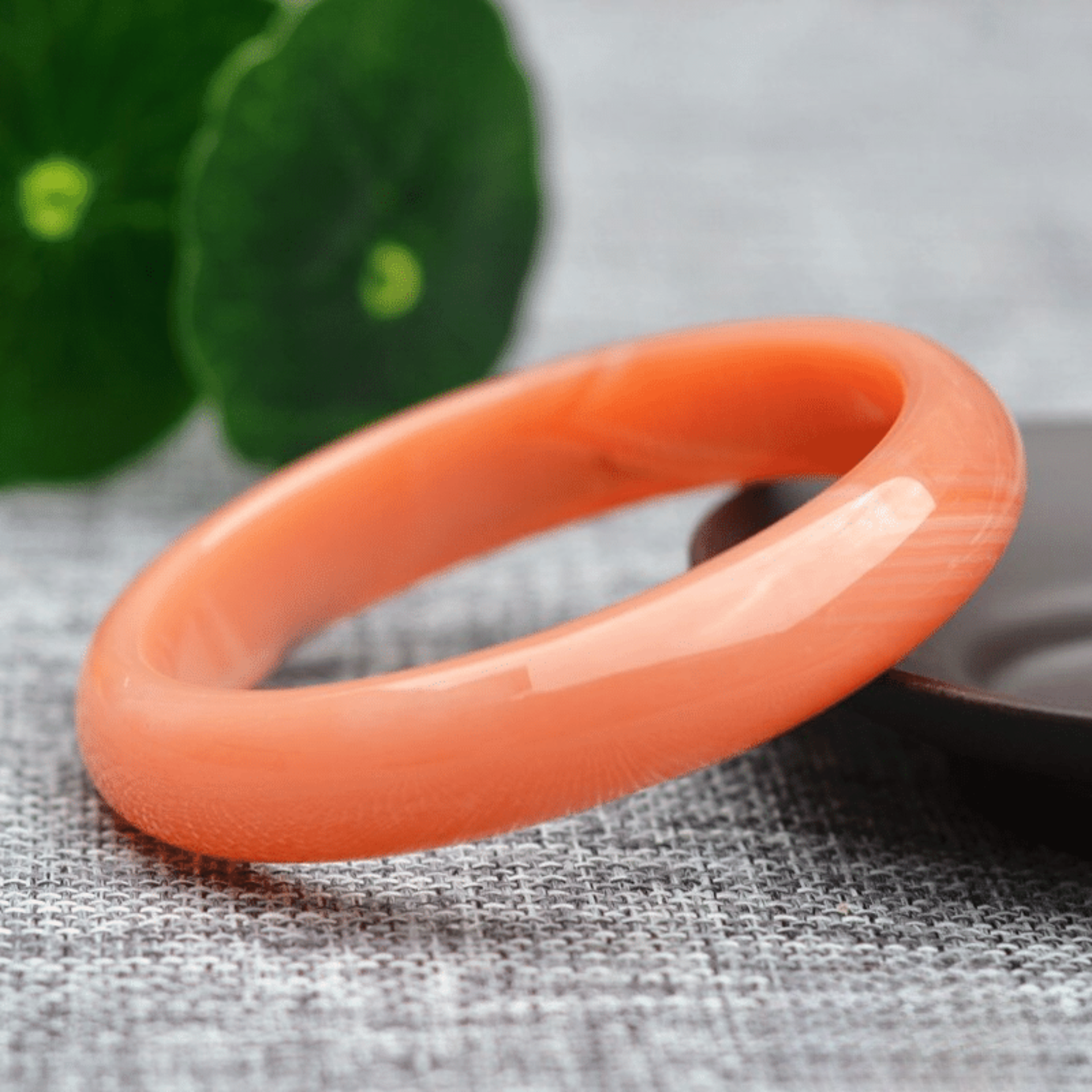Bracelet Jonc en Jade Orange