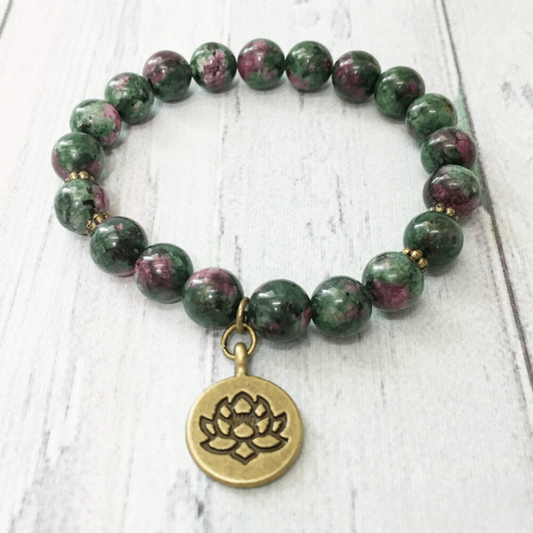 Bracelet Lotus en Rubis Zoïsite