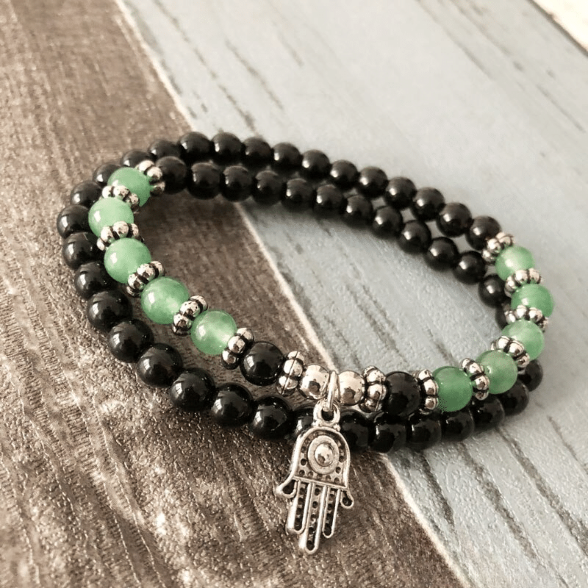 Bracelet Main de Fatma en Onyx Noir et Aventurine
