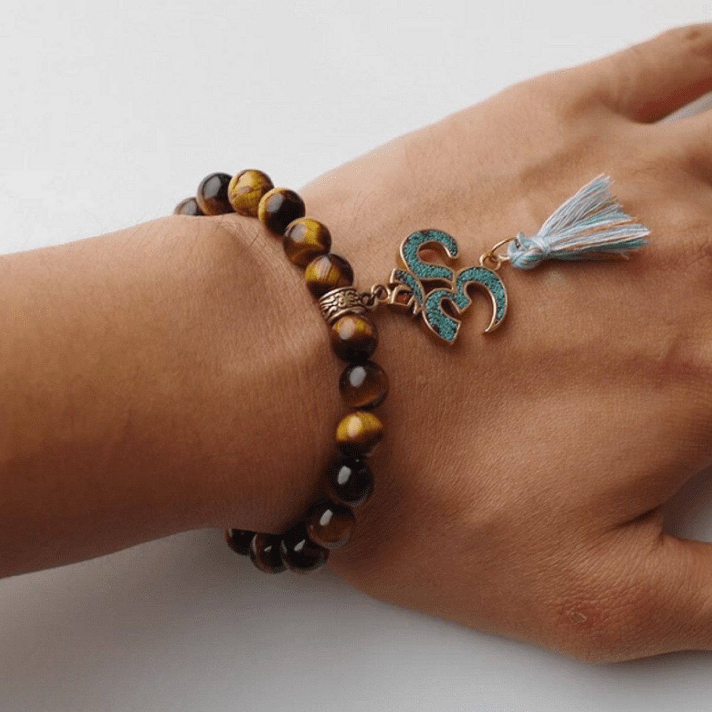Tibetan bracelet with tassel in tiger eye