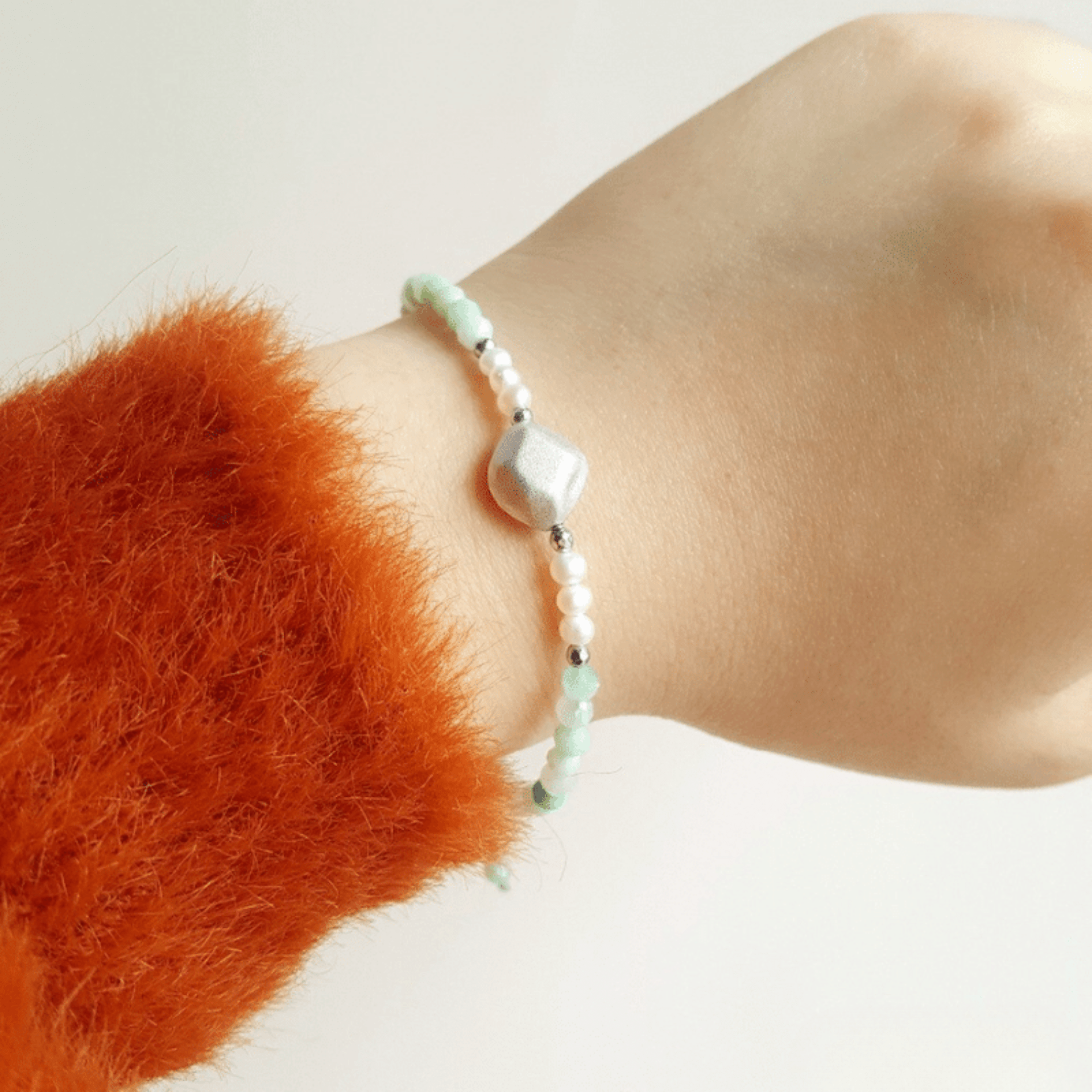 Chrysoprase and pearl bracelet