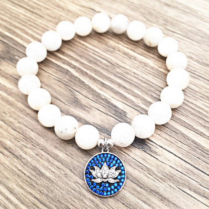 Lotus bracelet in moonstone
