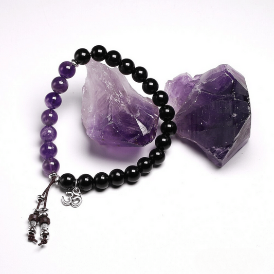 OM bracelet in black onyx and amethyst