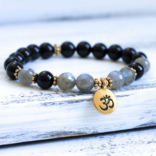 OM bracelet in black tourmaline and labradorite