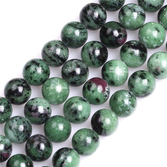Round zoisite beads