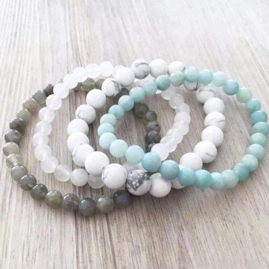 Set of 4 bracelets with howlite, jade, amazonite and labradorite